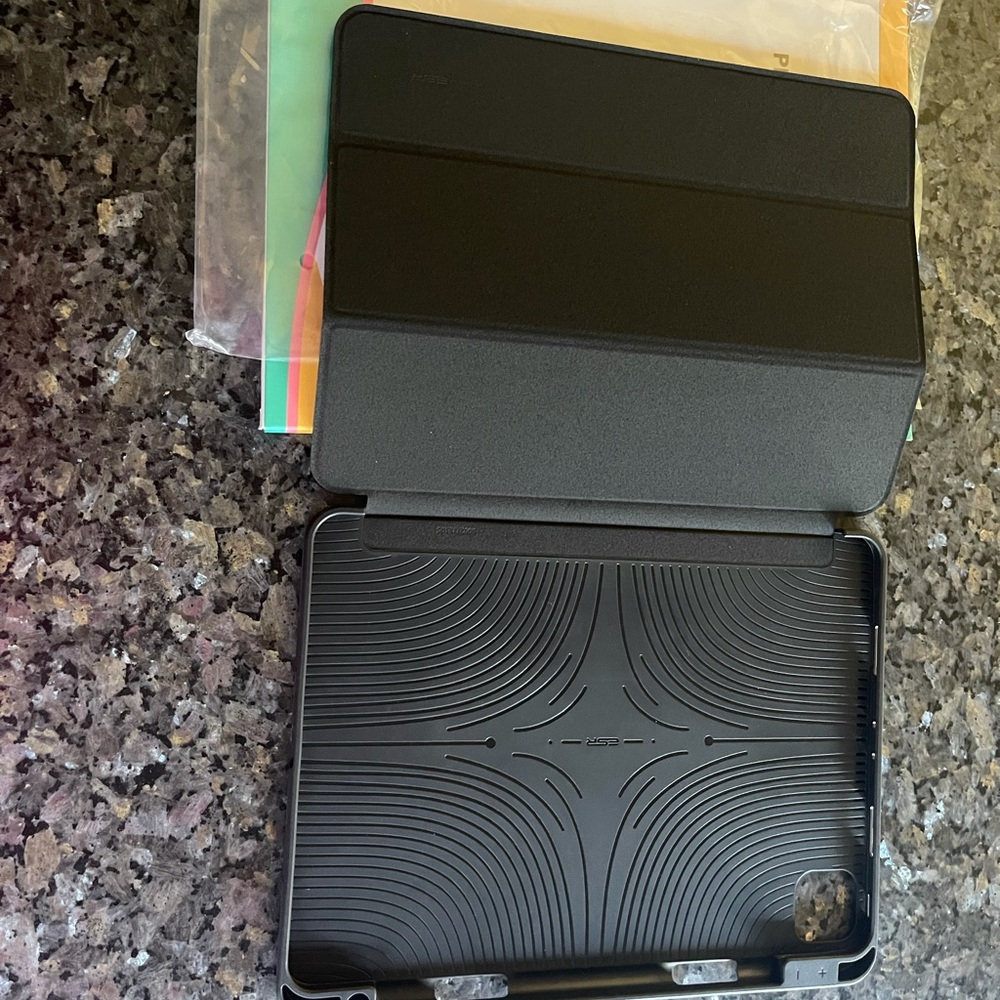 Protective tablet case - Picture 2 of 6